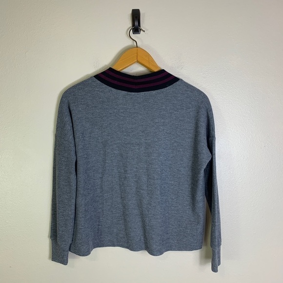 𝅺urban Outfitters Vivi Plunging V Neck Varsity Top Sweater size XS Oversized - Picture 9 of 12